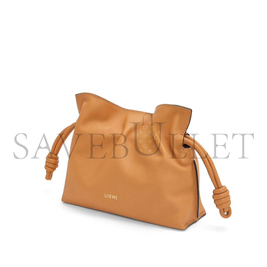 LOEWE MINI FLAMENCO CLUTCH IN NAPPA CALFSKIN 0010965952 (23.9*18*9cm)